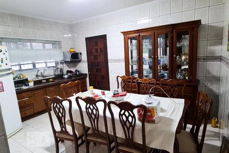 Casa à venda com 190m², 3 quartos e 3 vagasCozinha