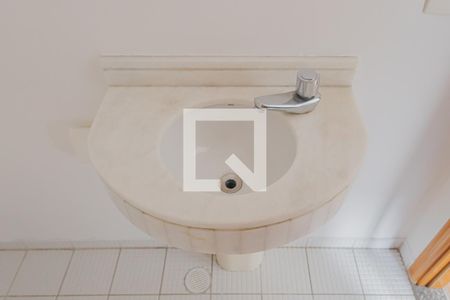 Lavabo de apartamento para alugar com 1 quarto, 45m² em Pinheiros, São Paulo