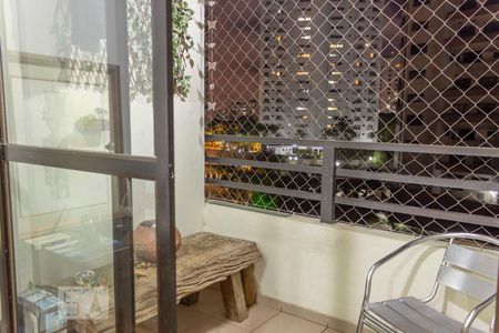 Apartamento para alugar com 83m², 2 quartos e 2 vagasVaranda