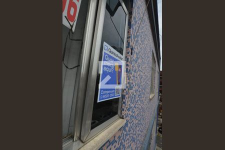 Apartamento para alugar com 80m², 2 quartos e sem vagaPlaca instalada