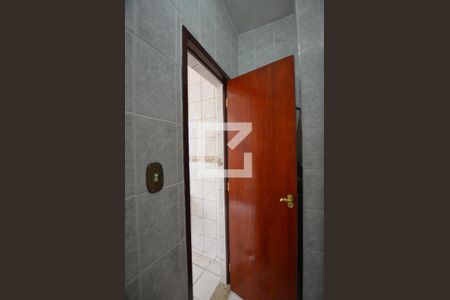 Apartamento para alugar com 80m², 2 quartos e sem vagaBanheiro de serviço