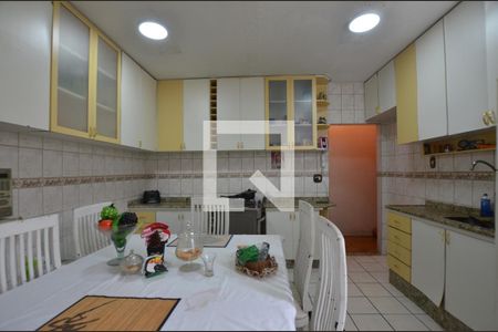 Apartamento para alugar com 80m², 2 quartos e sem vagaCozinha