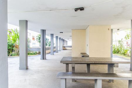 Apartamento à venda com 55m², 2 quartos e 1 vaga Apartamento à venda com 55m², 2 quartos e 1 vagaÁrea comum - Churrasqueira