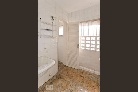 Apartamento à venda com 70m², 2 quartos e 1 vaga Apartamento à venda com 70m², 2 quartos e 1 vagaÁrea de Serviço