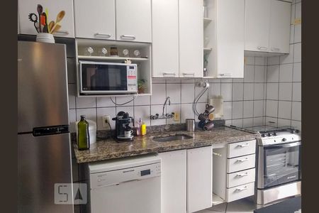 Apartamento à venda com 107m², 3 quartos e 2 vagasCozinha
