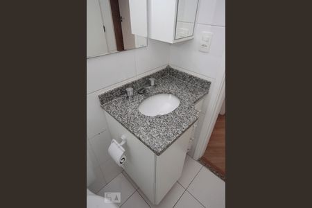 Banheiro de apartamento para alugar com 2 quartos, 47m² em Bela Vista, São Paulo