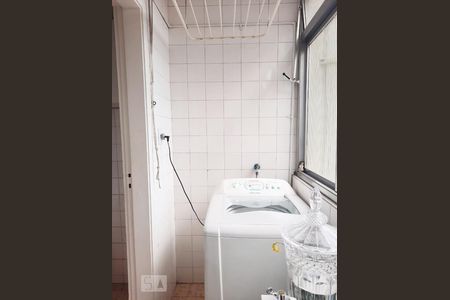 Apartamento à venda com 55m², 2 quartos e 1 vaga Apartamento à venda com 55m², 2 quartos e 1 vagaDetalhe da area de serviço