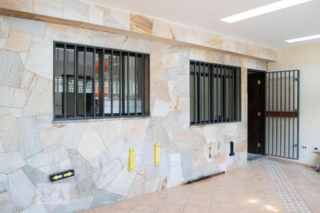 Casa à venda com 100m², 2 quartos e 2 vagas Casa à venda com 100m², 2 quartos e 2 vagasGARAGEM