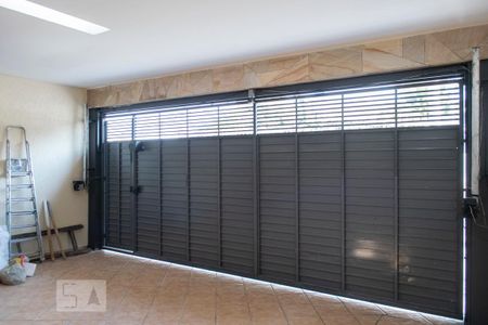 Casa à venda com 100m², 2 quartos e 2 vagas Casa à venda com 100m², 2 quartos e 2 vagasGARAGEM