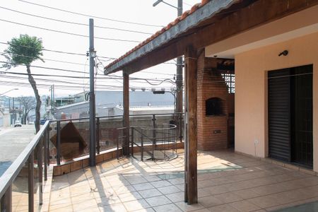 Casa à venda com 100m², 2 quartos e 2 vagas Casa à venda com 100m², 2 quartos e 2 vagasVARANDA