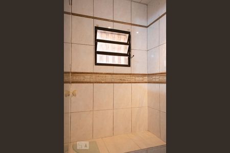 Casa à venda com 100m², 2 quartos e 2 vagas Casa à venda com 100m², 2 quartos e 2 vagasBANHEIRO