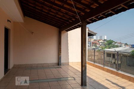 Casa à venda com 100m², 2 quartos e 2 vagas Casa à venda com 100m², 2 quartos e 2 vagasVARANDA