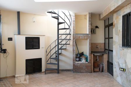 Casa à venda com 100m², 2 quartos e 2 vagas Casa à venda com 100m², 2 quartos e 2 vagasGARAGEM