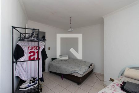 Casa à venda com 200m², 3 quartos e 3 vagas Casa à venda com 200m², 3 quartos e 3 vagasQuarto 2