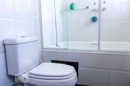 Apartamento à venda com 158m², 4 quartos e 3 vagasBanheiro da suíte