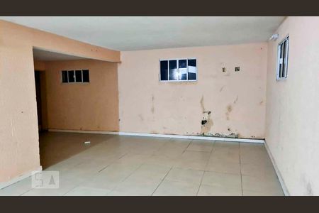 Casa à venda com 210m², 5 quartos e sem vagaQuintal