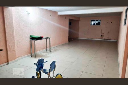 Casa à venda com 210m², 5 quartos e sem vagaQuintal