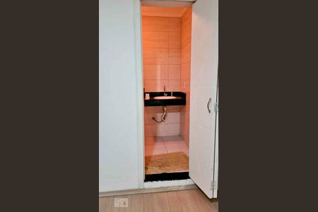 Casa à venda com 210m², 5 quartos e sem vagaBanheiro