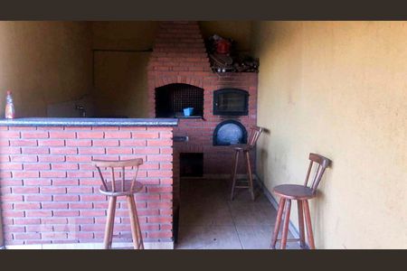 Casa à venda com 210m², 5 quartos e sem vagaChurrasqueira