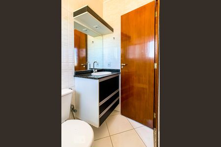 Casa à venda com 150m², 3 quartos e 2 vagasBanheiro da Suíte