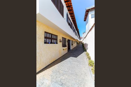 Casa de condomínio à venda com 78m², 3 quartos e 1 vaga Casa de condomínio à venda com 78m², 3 quartos e 1 vagaÁrea Comum