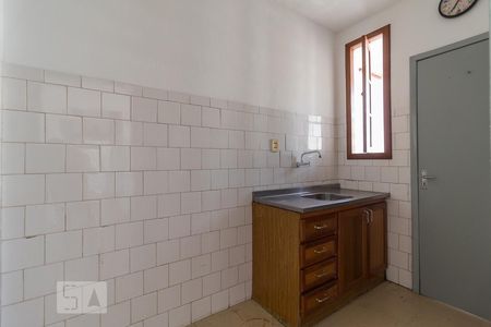 Cozinha de apartamento para alugar com 2 quartos, 56m² em Petrópolis, Porto Alegre