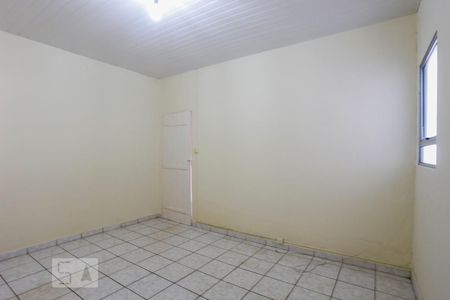 Quarto de casa para alugar com 1 quarto, 70m² em Vila Firmiano Pinto, São Paulo