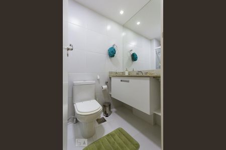 Apartamento para alugar com 70m², 2 quartos e 1 vagaBanheiro Quarto 2 - Suíte