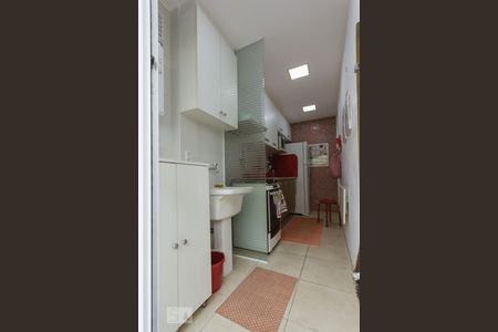 Apartamento para alugar com 70m², 2 quartos e 1 vagaCozinha e Área de Serviço