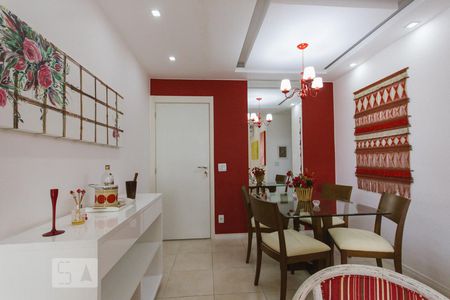 Sala de apartamento para alugar com 2 quartos, 70m² em Jacarepaguá, Rio de Janeiro