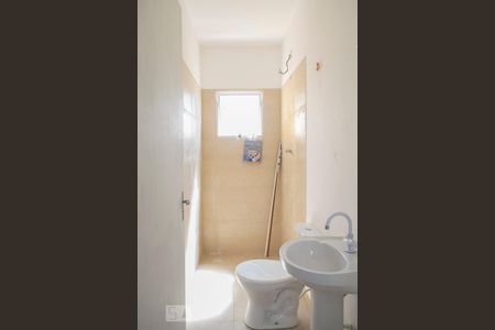 Casa à venda com 60m², 3 quartos e 1 vaga Casa à venda com 60m², 3 quartos e 1 vagaBANHEIRO 2