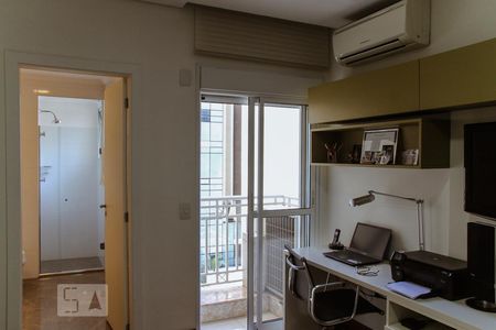 Apartamento à venda com 302m², 4 quartos e 4 vagasSuíte 1