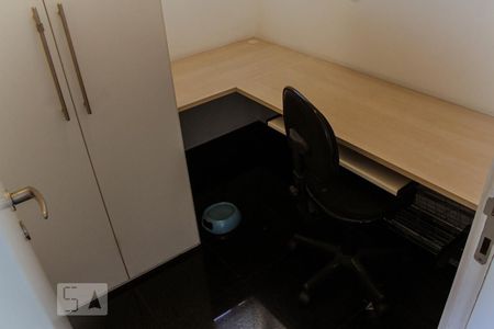 Apartamento à venda com 302m², 4 quartos e 4 vagasEscritório