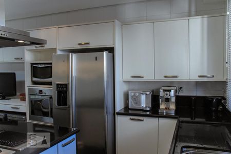 Apartamento à venda com 302m², 4 quartos e 4 vagasCozinha