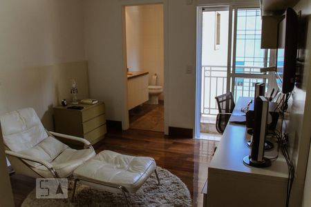 Apartamento à venda com 302m², 4 quartos e 4 vagasSuíte 1