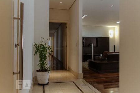 Apartamento à venda com 302m², 4 quartos e 4 vagasEntrada