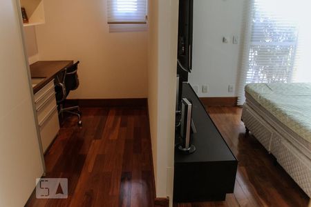 Apartamento à venda com 302m², 4 quartos e 4 vagasQuarto 4