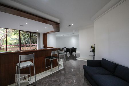 Apartamento à venda com 450m², 4 quartos e 5 vagas Apartamento à venda com 450m², 4 quartos e 5 vagasÁrea Comum