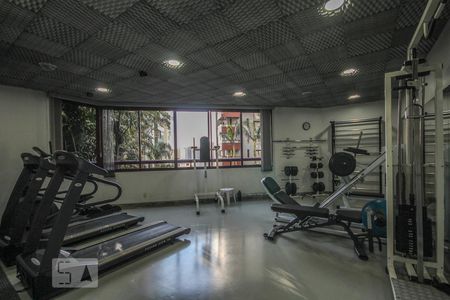 Apartamento à venda com 450m², 4 quartos e 5 vagas Apartamento à venda com 450m², 4 quartos e 5 vagasÁrea Comum