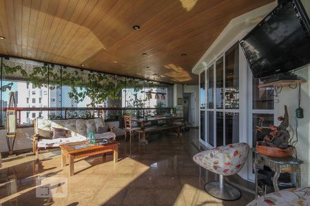 Apartamento à venda com 450m², 4 quartos e 5 vagas Apartamento à venda com 450m², 4 quartos e 5 vagasVaranda da Sala