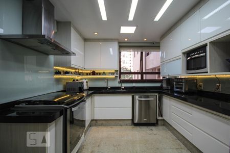 Apartamento à venda com 450m², 4 quartos e 5 vagas