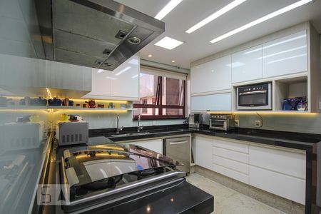 Apartamento à venda com 450m², 4 quartos e 5 vagas