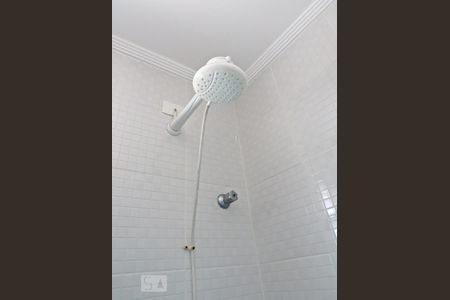 Casa à venda com 134m², 3 quartos e 3 vagasChuveiro