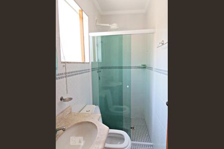 Casa à venda com 134m², 3 quartos e 3 vagasDetalhe do Banheiro da Suite 2