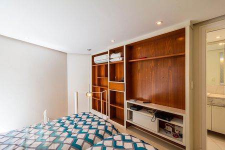 Suíte de apartamento para alugar com 1 quarto, 45m² em Vila Nova Conceição, São Paulo
