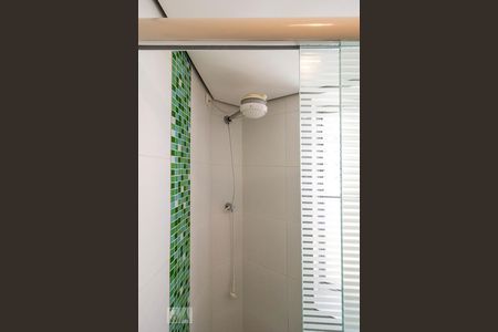 Banheiro da suíte de apartamento para alugar com 1 quarto, 45m² em Vila Nova Conceição, São Paulo