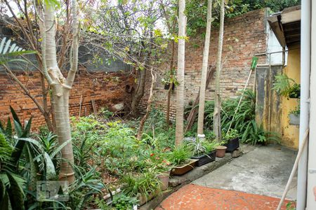 Casa à venda com 450m², 3 quartos e 8 vagas Casa à venda com 450m², 3 quartos e 8 vagasFundos