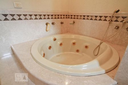 Apartamento à venda com 200m², 3 quartos e 3 vagas Apartamento à venda com 200m², 3 quartos e 3 vagasSuite Master - banheiro