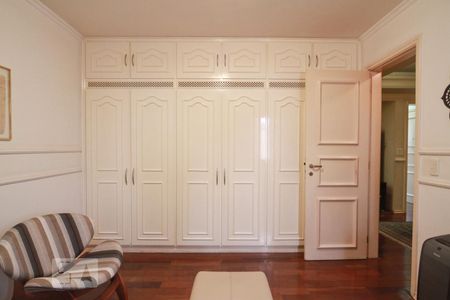 Apartamento à venda com 200m², 3 quartos e 3 vagas Apartamento à venda com 200m², 3 quartos e 3 vagasSuíte 1