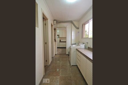 Apartamento à venda com 200m², 3 quartos e 3 vagas Apartamento à venda com 200m², 3 quartos e 3 vagasÁrea de Serviço